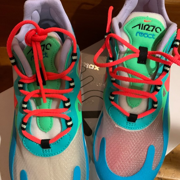 NIKE Women’s Air Max 270 React , Size 6 1/2. Electric Green/ Multi color - Picture 2 of 7